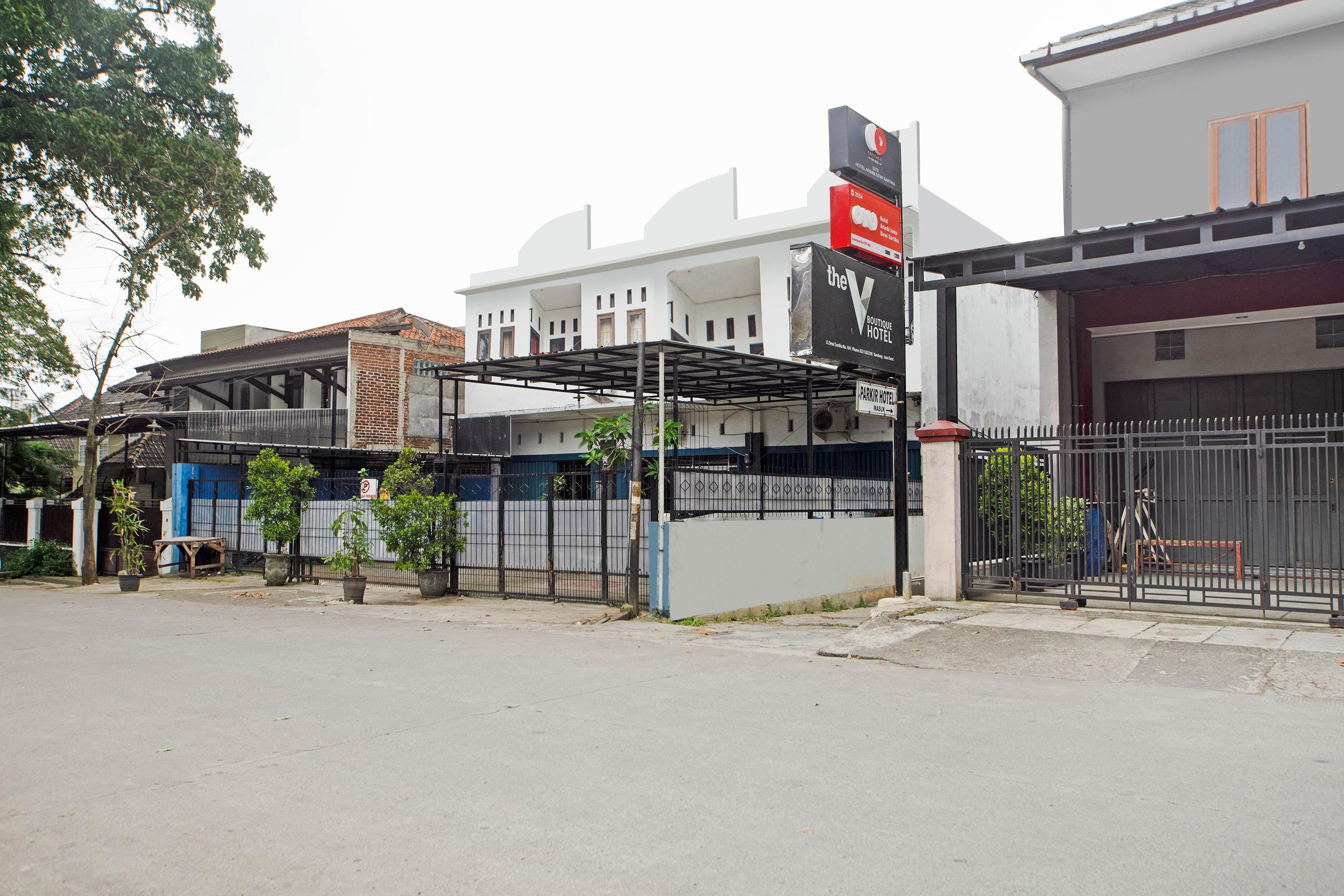Reddoorz @ Arimbi Dewi Sartika Baru 3*